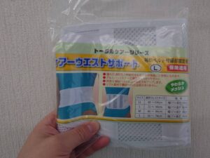 整形外科で処方されるものと同じコルセット